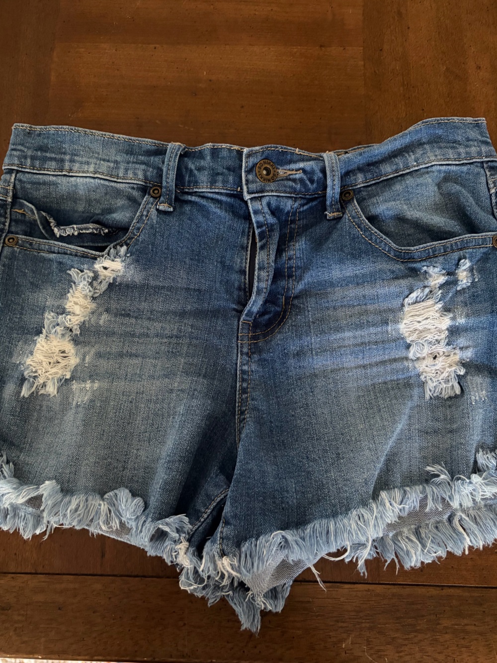So Nikki Distressed Frayed Hem Denim Shorts - Blue